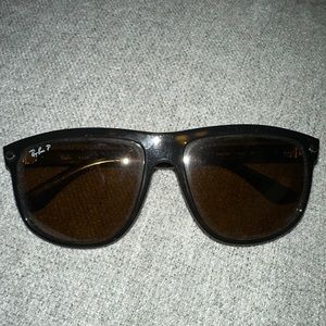 Ray Bans Boyfriend Sunglasses 
polished black and brown frame, brown lenses
